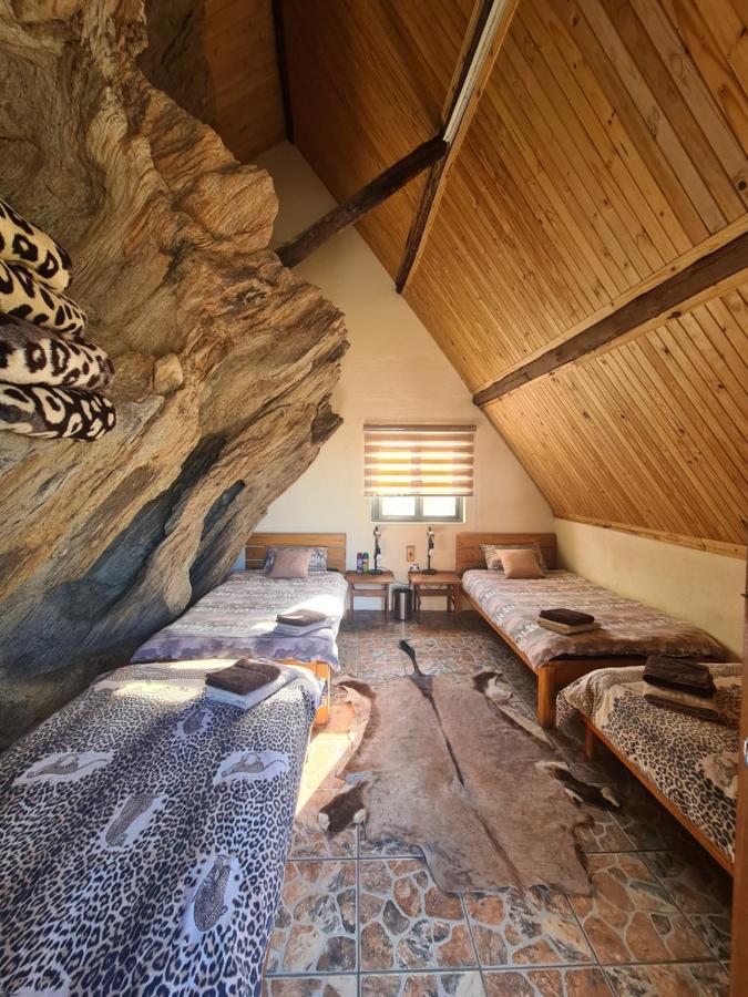 Rooiklip Camp Flintstone Apartment Exterior photo