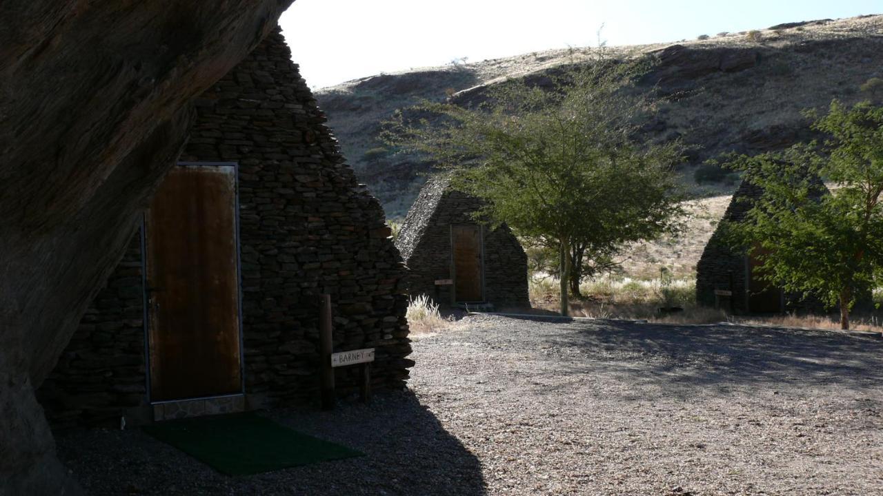 Rooiklip Camp Flintstone Apartment Exterior photo