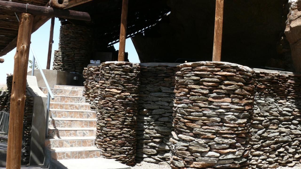 Rooiklip Camp Flintstone Apartment Exterior photo