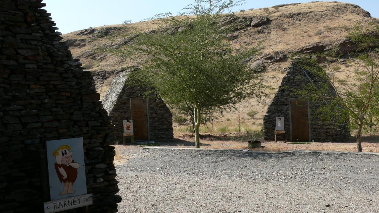 Rooiklip Camp Flintstone Apartment Exterior photo