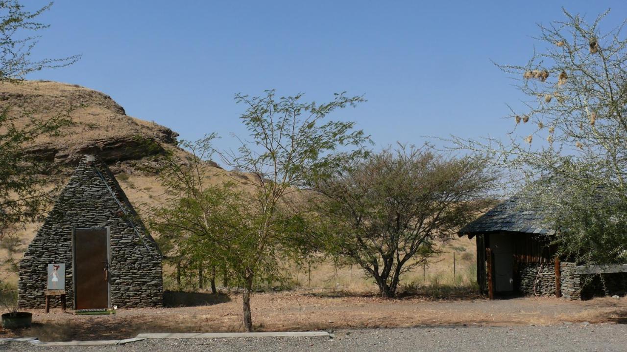 Rooiklip Camp Flintstone Apartment Exterior photo