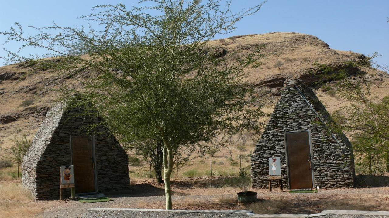 Rooiklip Camp Flintstone Apartment Exterior photo