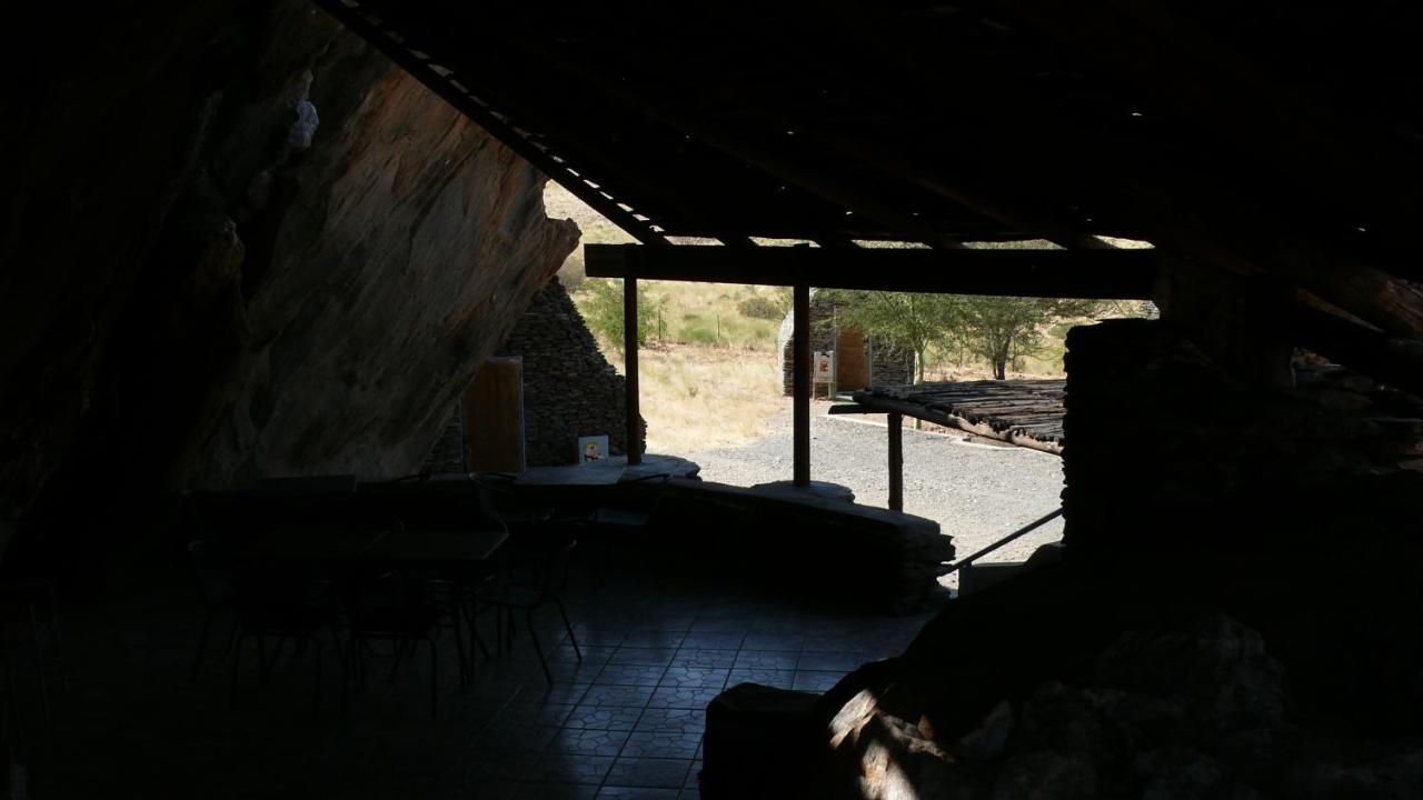 Rooiklip Camp Flintstone Apartment Exterior photo